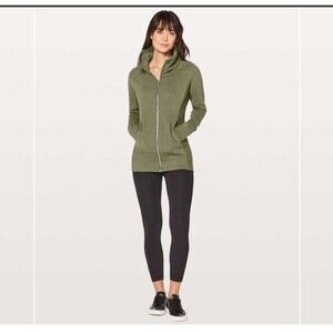 Lululemon Radiant Jacket II Olive Green Gym Crossfit Running W4AOW Women’s Sz 12